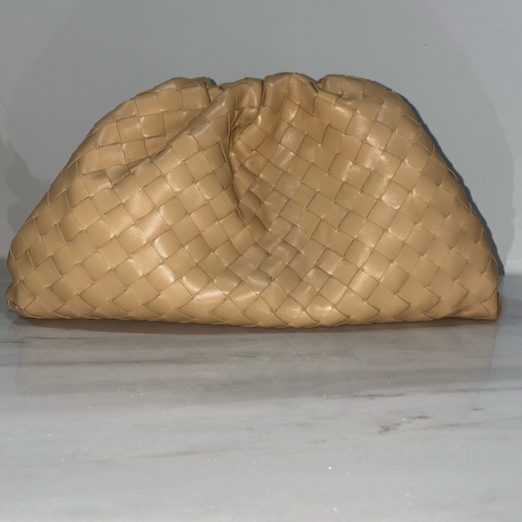 SOLD Bottega Veneta Pouch - Picture 2 of 6
